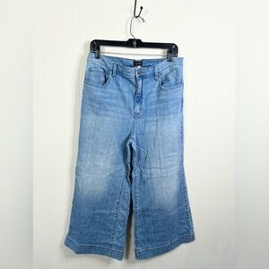 Halogen high rise crop wide leg light was jeans size 31